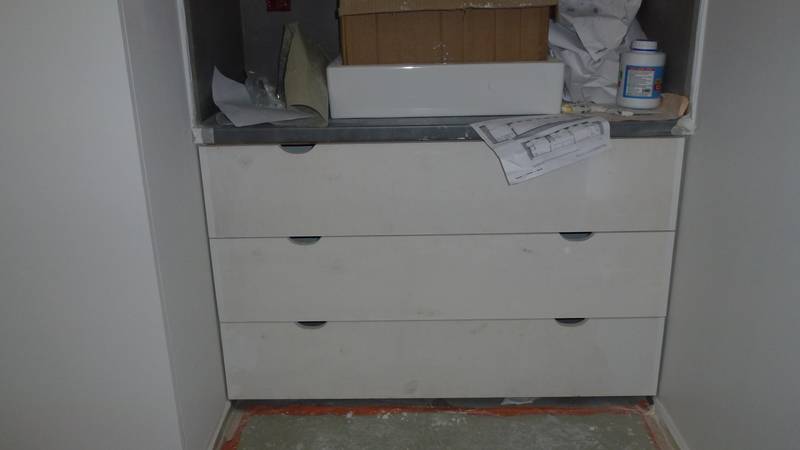 Meuble-blanc